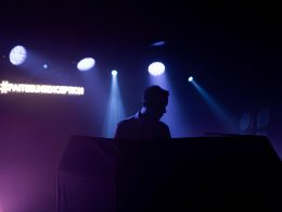 DJ